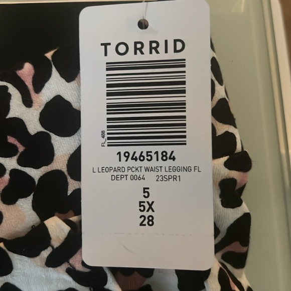 🌻NWT Torrid Brown/Pink/Tan Leopard Animal Print Leggings Size 5X | Size 28 - Picture 2 of 7